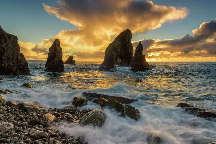 Framed Print : Sea arch Crohy Head, Dungloe, County Donegal, west coast of Ireland, Ireland, Europe Framed Print : Sea arch Crohy Head, Dungloe, County Donegal, west coast of Ireland, Ireland, Europe