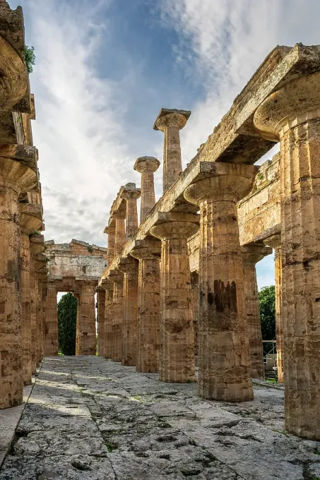 Framed Print : Second Temple of Hera (Temple of Neptune), Paestum, Campania, Italy Framed Print : Second Temple of Hera (Temple of Neptune), Paestum, Campania, Italy