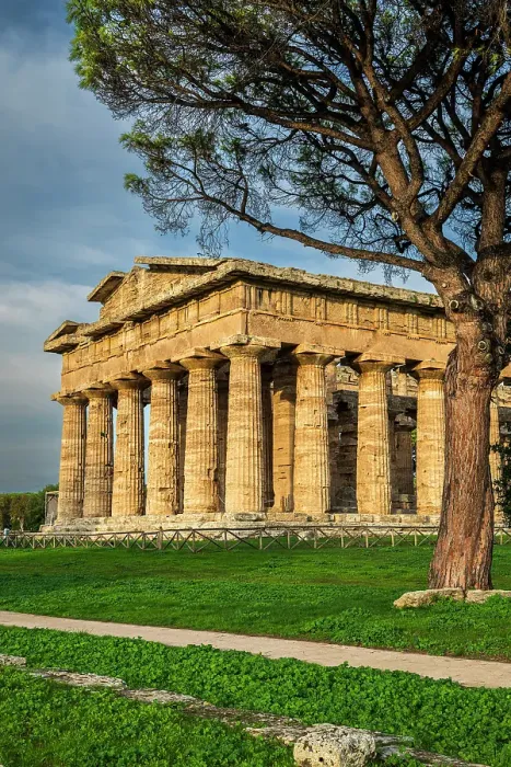 Framed Print : Second Temple of Hera (Temple of Neptune), Paestum, Campania, Italy Framed Print : Second Temple of Hera (Temple of Neptune), Paestum, Campania, Italy