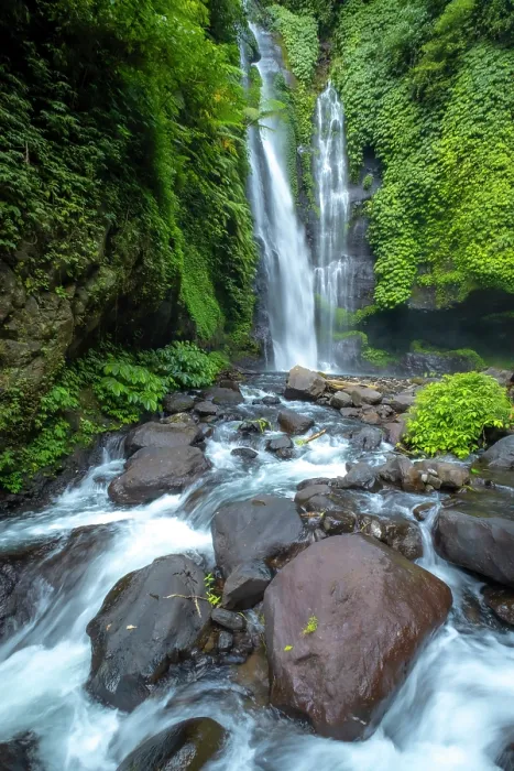 Framed Print : Sekumpul waterfall, Bali, Indonesia Framed Print : Sekumpul waterfall, Bali, Indonesia