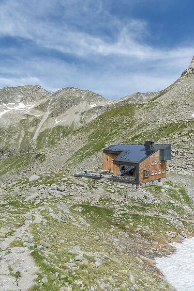Selva dei Molini, province of Bolzano, South Tyrol, Italy, Europe. The Edelraut refuge in the Pfunderer Mountains
