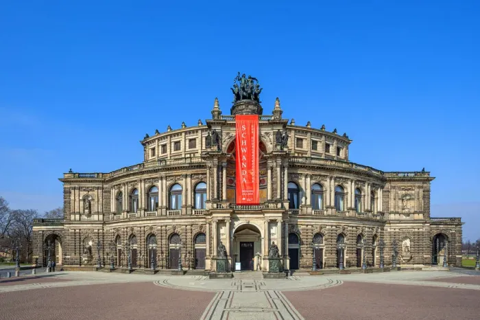 Framed Print : Semper Opera, Dresden, Saxony, Germany Framed Print : Semper Opera, Dresden, Saxony, Germany