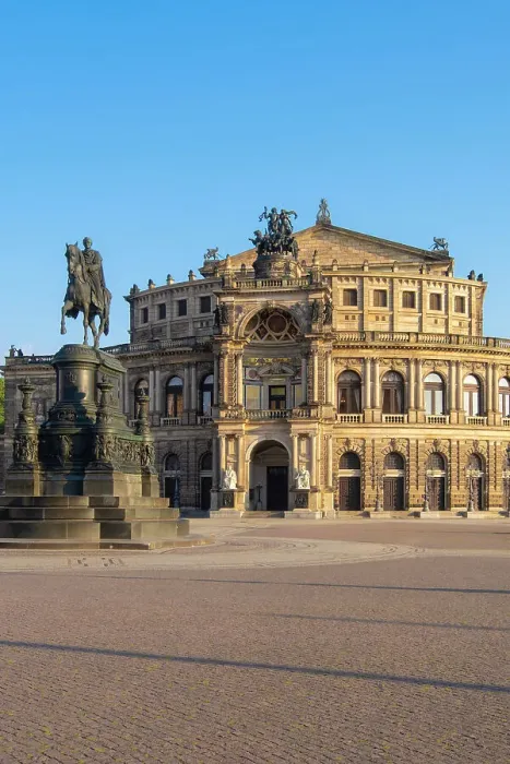 Framed Print : Semperoper Dresden (Opera House), Dresden, Saxony, Germany Framed Print : Semperoper Dresden (Opera House), Dresden, Saxony, Germany