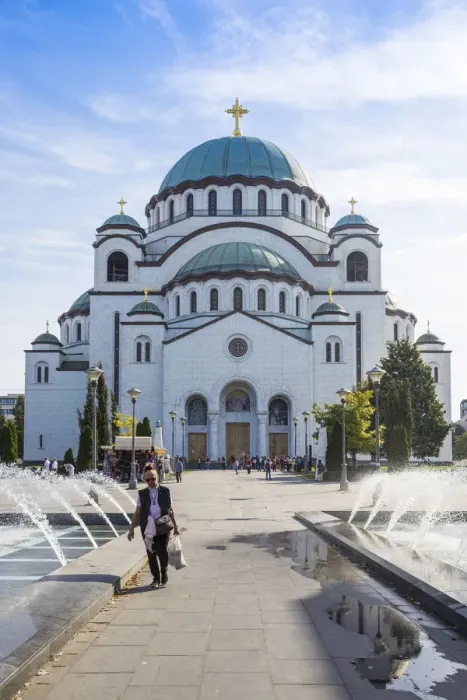 Framed Print : Serbia, Belgrade, St Sava Temple - The largest orthodox cathedral in the world
