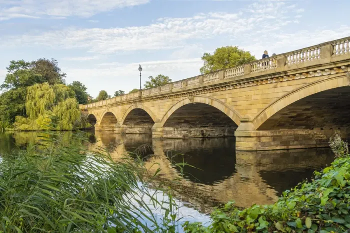 Framed Print : Serpentine Bridge, Hyde Park, London, England, UK