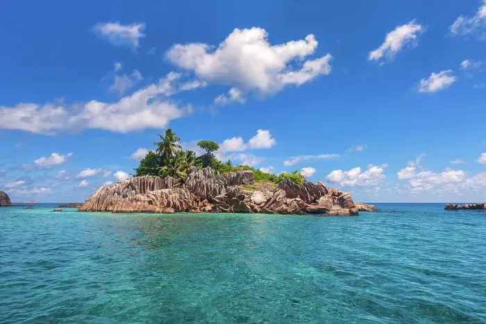 Framed Print : Seychelles, Praslin, St. Pierre island, Indian Ocean Framed Print : Seychelles, Praslin, St. Pierre island, Indian Ocean