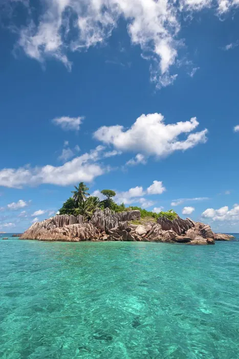 Framed Print : Seychelles, Praslin, St. Pierre island, Indian Ocean Framed Print : Seychelles, Praslin, St. Pierre island, Indian Ocean
