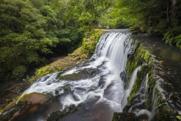 Framed Print : Sgwd Isaf Clun Gwyn waterfall, Afon Mellte, Brecon Beacons National Park, Powys, Wales