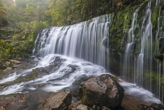 Framed Print : Sgwd Isaf Clun-Gwyn waterfall on the Four Waterfalls Walk, Ystradfellte