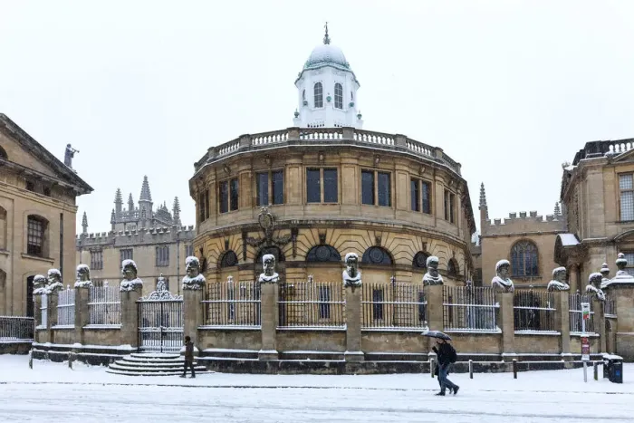 Framed Print : Sheldonian Theatre, Oxford, Oxfordshire, England Framed Print : Sheldonian Theatre, Oxford, Oxfordshire, England