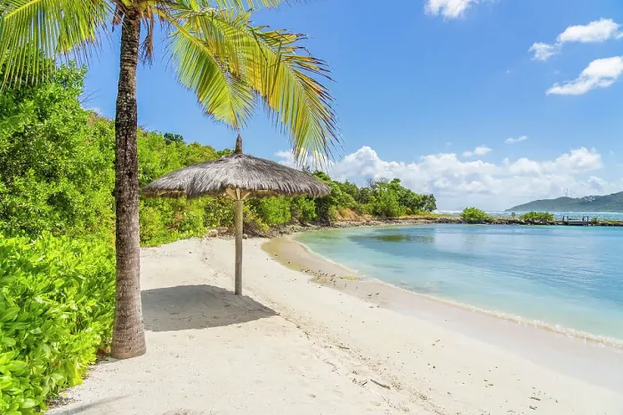 Framed Print : Shell Beach, Canouan Island, Grenadine Islands, Saint Vincent and the Grenadines, Caribbean Framed Print : Shell Beach, Canouan Island, Grenadine Islands, Saint Vincent and the Grenadines, Caribbean