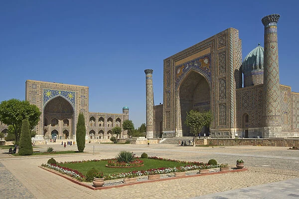 Sher Dor Madrassa, Registan, Samarkand, Uzbekistan