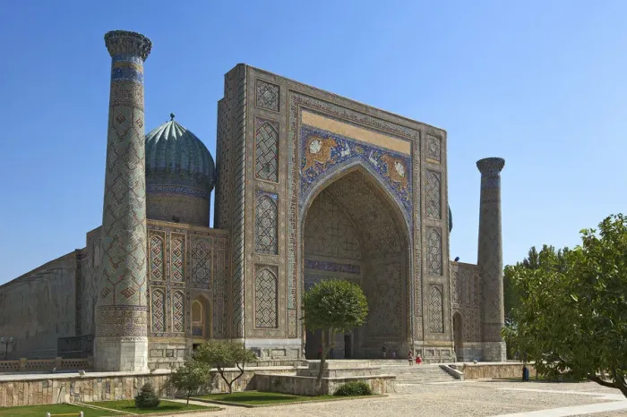 Framed Print : Sher Dor Madrassa, Registan, Samarkand, Uzbekistan Framed Print : Sher Dor Madrassa, Registan, Samarkand, Uzbekistan