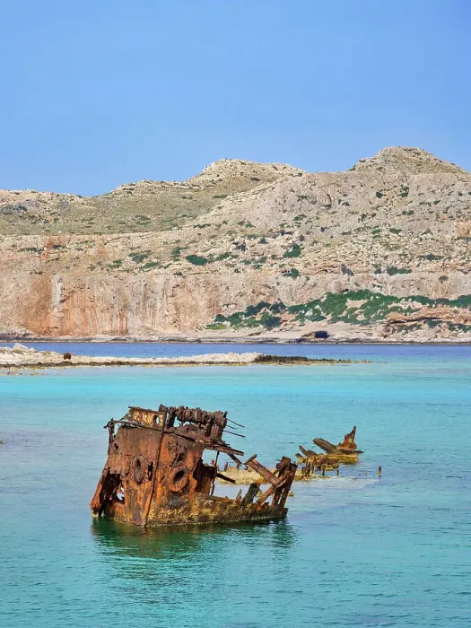 Framed Print : Shipwreck by the coast of Imeri Gramvousa, Chania Region, Crete, Greece