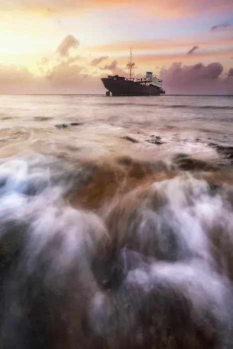 Framed Print : Shipwreck near Arrecife at sunrise, Las Palmas, Lanzarote, Canary Islands, Spain Framed Print : Shipwreck near Arrecife at sunrise, Las Palmas, Lanzarote, Canary Islands, Spain