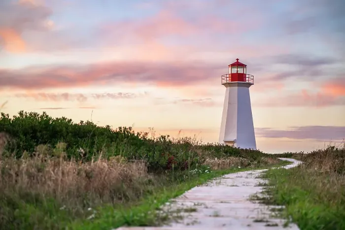 Framed Print : Shipwreck Point lighthouse, Prince Edward Island, Canada