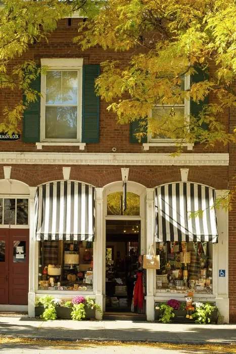 Framed Print : Shop in the centre of Woodstock, Vermont, USA