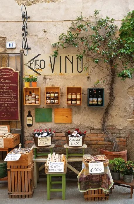 Framed Print : A shop in Pitigliano, Grosseto, Tuscany, Italy Framed Print : A shop in Pitigliano, Grosseto, Tuscany, Italy