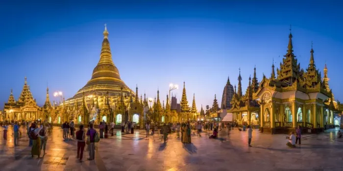 Framed Print : Shwedagon Pagoda in Yangon, Yangon Region, Myanmar