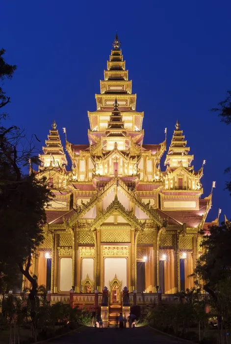Framed Print : Shwezigon Pagoda floodlit at night, Bagan, Myanmar (Burma), Asia