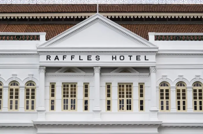 Framed Print : Singapore, Raffles Hotel, exterior Framed Print : Singapore, Raffles Hotel, exterior