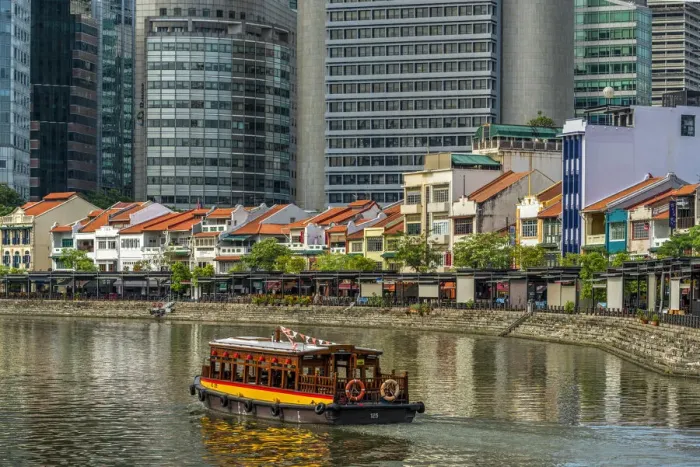 Framed Print : Singapore River and city skyline, Singapore Framed Print : Singapore River and city skyline, Singapore