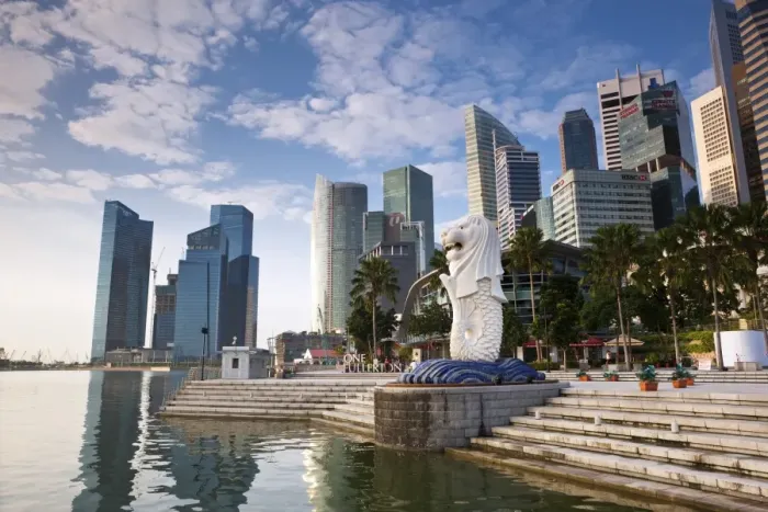 Framed Print : Singapore, Singapore, Marina Bay. The Merlion Statue with the city skyline in the background Framed Print : Singapore, Singapore, Marina Bay. The Merlion Statue with the city skyline in the background