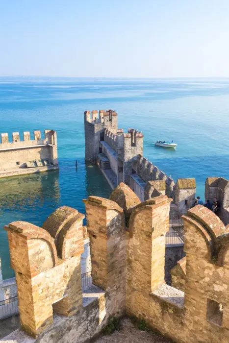 Framed Print : Sirmione, Brescia province, Lombardy, Italy Framed Print : Sirmione, Brescia province, Lombardy, Italy