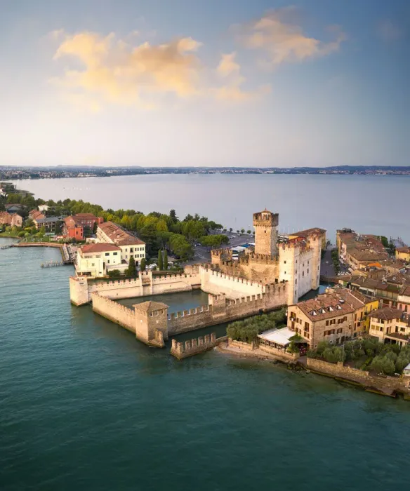 Framed Print : Sirmione Castle, Sirmione, Garda Lake, Brescia province, Lombardy, Italy Framed Print : Sirmione Castle, Sirmione, Garda Lake, Brescia province, Lombardy, Italy