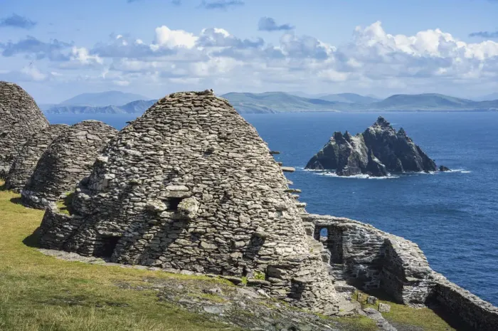 Framed Print : Skellig Michael (Great Skellig), Skellig islands, County Kerry, Munster province, Ireland, Europe. Monasterys architecture in a sunny day Framed Print : Skellig Michael (Great Skellig), Skellig islands, County Kerry, Munster province, Ireland, Europe. Monasterys architecture in a sunny day