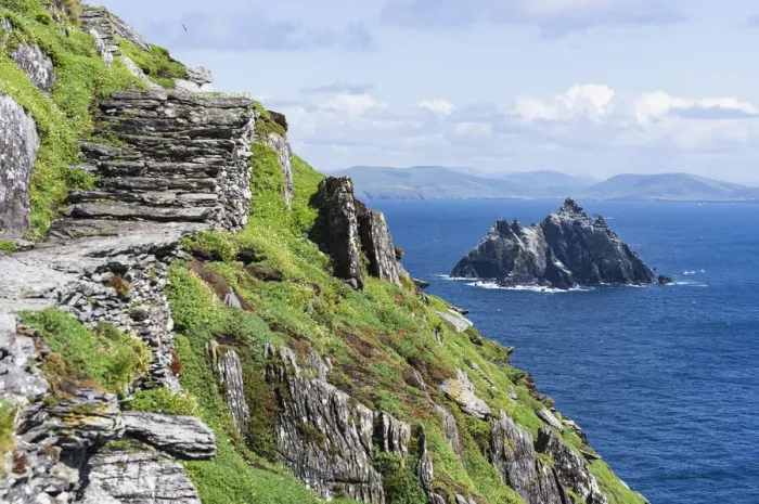Framed Print : Skellig Michael (Great Skellig), Skellig islands, County Kerry, Munster province, Ireland, Europe. stairs and cliff in a sunny day Framed Print : Skellig Michael (Great Skellig), Skellig islands, County Kerry, Munster province, Ireland, Europe. stairs and cliff in a sunny day