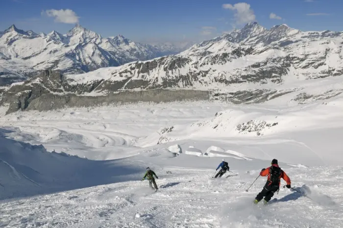 Framed Print : Ski descent from Schwarztor, Breithorn, White Horn, Zinalrothorn, Zermatt, Valais Framed Print : Ski descent from Schwarztor, Breithorn, White Horn, Zinalrothorn, Zermatt, Valais