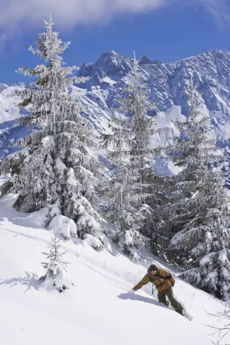 Framed Print : Skiers on the Argentiere Glacier, Chamonix, France (MR) Framed Print : Skiers on the Argentiere Glacier, Chamonix, France (MR)