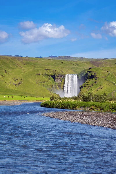 Skogafoss waterfall on sunny day, Skogar, Rangarping eystra, Southern Region, Iceland