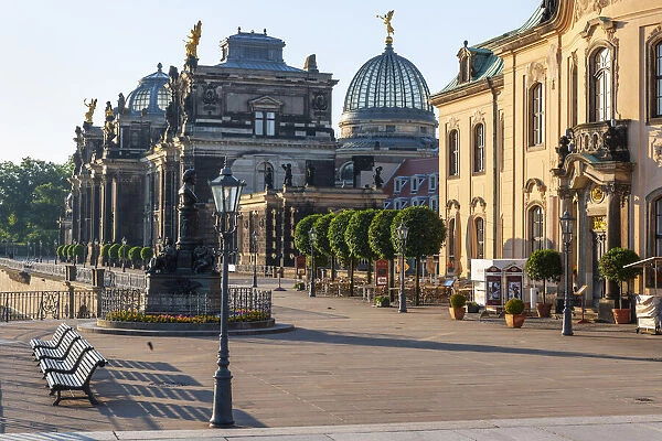 Skyline of Dresden with Bruehl's Terrace and the Academy of Fine Arts, Dresden, Saxony, Germany