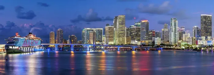 Framed Print : Skyline Panoramic of Miami Downtown, Miami, Florida, USA Framed Print : Skyline Panoramic of Miami Downtown, Miami, Florida, USA
