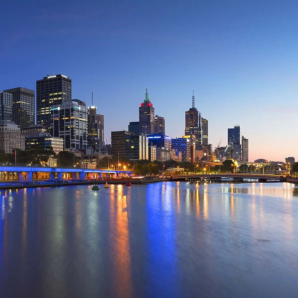 Skyline along Yarra River at dawn, Melbourne, Victoria, Australia