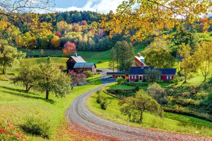 Framed Print : Sleepy Hollow Farm in Autumn, Woodstock Vermont, New England, USA Framed Print : Sleepy Hollow Farm in Autumn, Woodstock Vermont, New England, USA