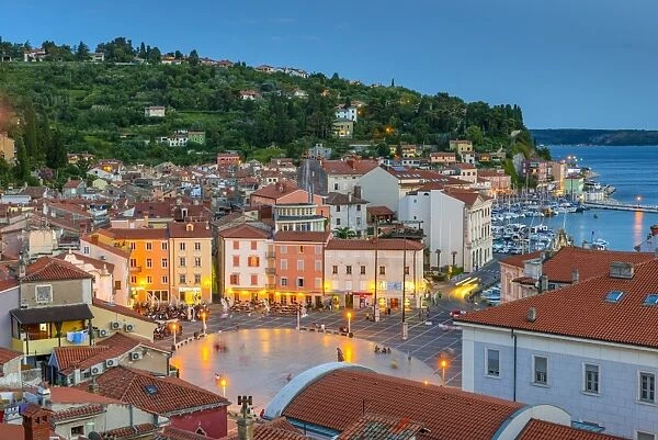 Slovenia, Primorska, Piran, Old Town, Tartinijev trg (Tartini Square)