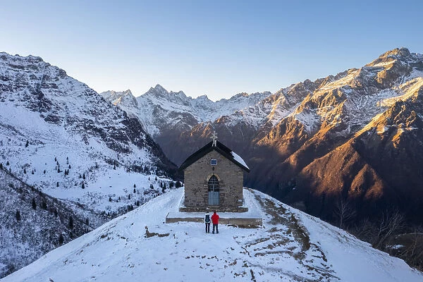 small church at the top of the Manina Pass, between Scalve Valley and Seriana Valley. Nona, Vilminore di Scalve, Scalve Valley, Lombardy, Bergamo province, Italy