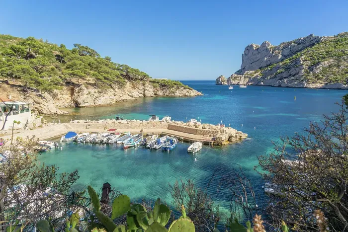 Framed Print : The small harbour in Calanque de Sormiou, Parc National des Calanques, Marseille, France Framed Print : The small harbour in Calanque de Sormiou, Parc National des Calanques, Marseille, France
