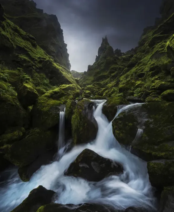 Framed Print : A small stream running through a lush green canyon in summer, Southern Iceland Framed Print : A small stream running through a lush green canyon in summer, Southern Iceland