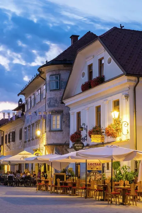 Framed Print : Small town of Radovljica, Upper Carniola region, Slovenia Framed Print : Small town of Radovljica, Upper Carniola region, Slovenia