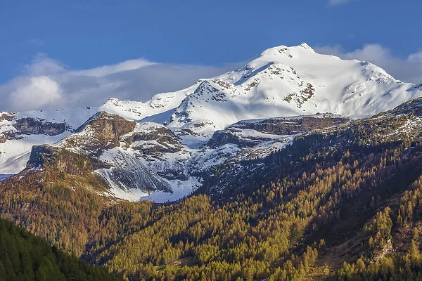 Snow-capped mountains in the Reintal, South Tyrol, Italy