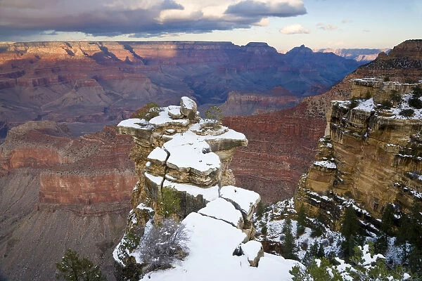 Snow, South Rim, Grand Canyon, Arizona, USA