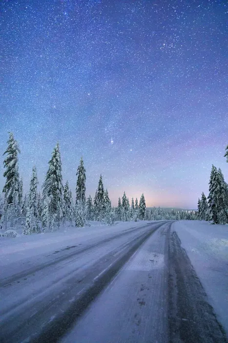 Framed Print : Empty snowy road crossing a frozen forest under the Northern Lights sky, Iso Syote, Lapland, Finland Framed Print : Empty snowy road crossing a frozen forest under the Northern Lights sky, Iso Syote, Lapland, Finland
