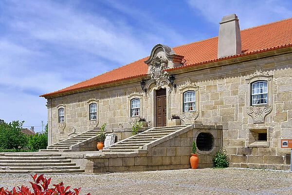 Solar dos Noronhas Manor House, 17th century. The current manor house was built on the site and on primitive ruins. According to tradition, King Dom Dinis stayed there in 1310