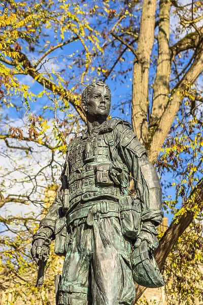 Soldiers Statue (bronze statue honoring irish soldiers), Windsor, Berkshire