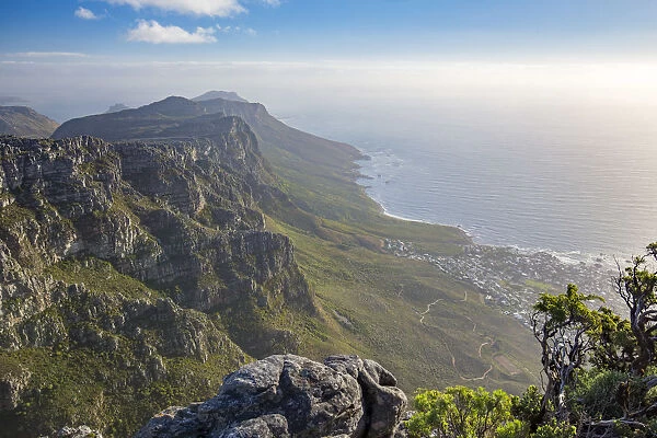South Africa, Western Cape, Cape Town, Ciy view from Table Mountain