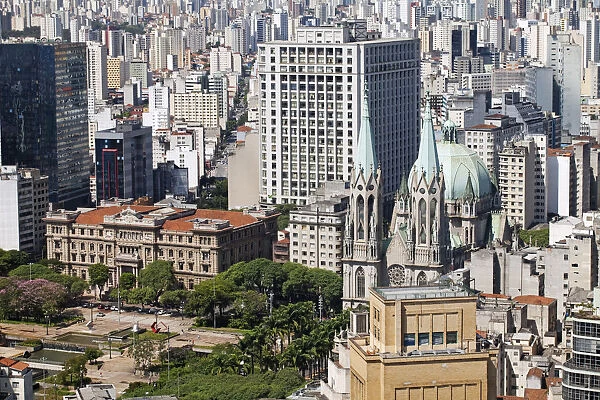 South America, Brazil, Sao Paulo; view of the Palace of Justice, the Metropolitan